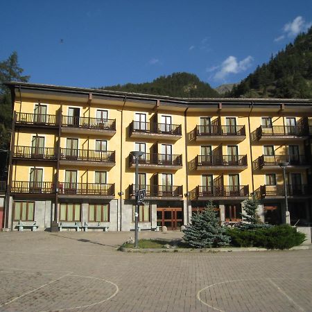 Casalpina Don Barra Hotel Pragelato Bagian luar foto